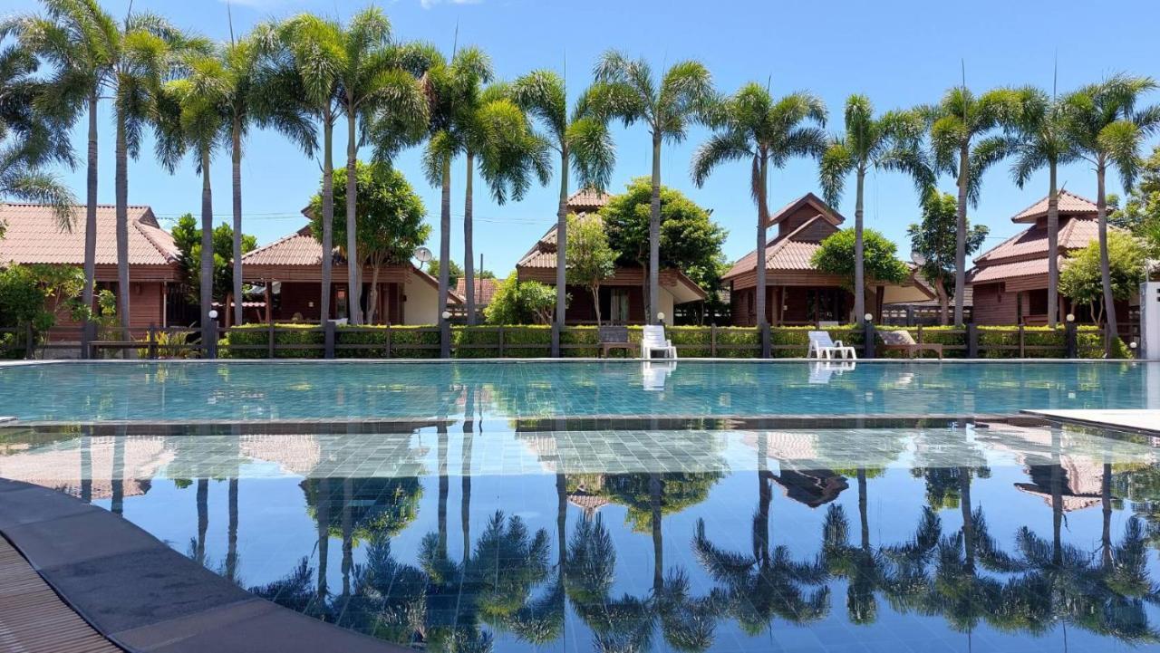 Ruenpruksa Resort Prachuap Khiri Khan Zewnętrze zdjęcie
